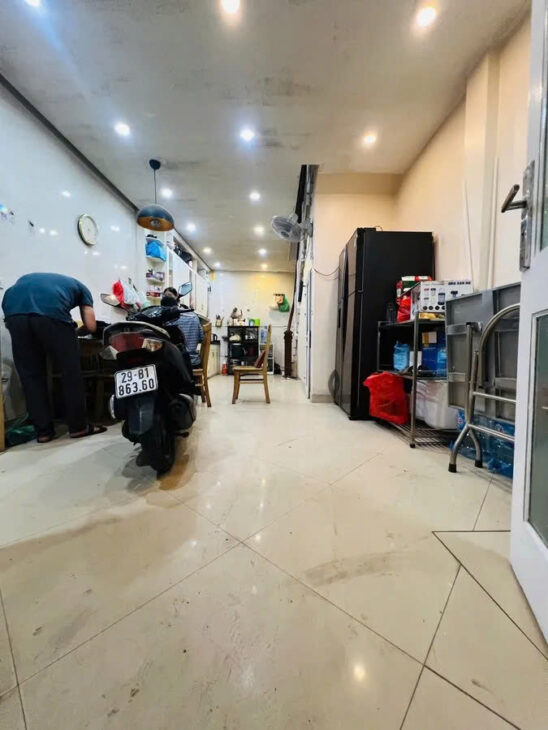 Bán Nhà Trung Liệt 38m2. 5 tầng. mặt tiền 4m giá 8.99 tỷ Đống Đa Hà Nội