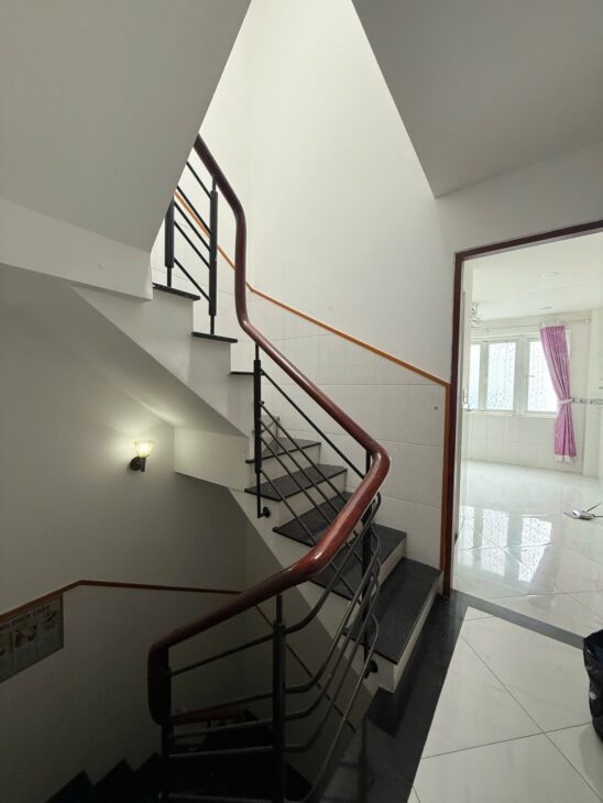 Quận 10 Ngay Ngã 7 Lý Thái Tổ – 5 tầng – 7PN chỉ hơn 5 tỷ