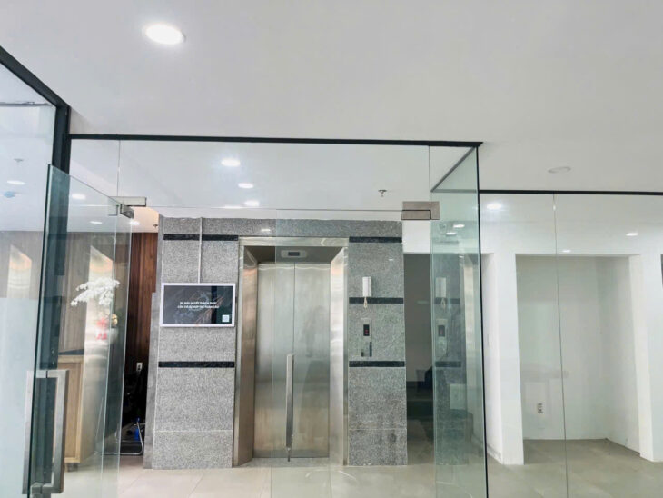 CHO THUÊ TÒA NHÀ VP 8 TẦNG MT CỬU LONG – TÂN BÌNH – DTSD 1000M2