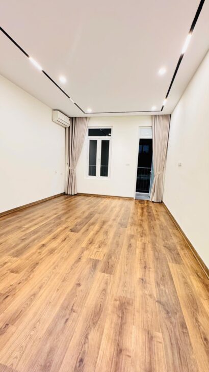 Bán nhà Khương Hạ, Thanh Xuân- Nhà dân xây đẹp lung linh- 3 bước ô tô tránh- 40m