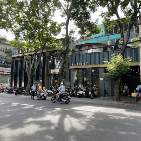 Bán đất MẶT TIỀN, 110 m2 , ngang 5 nở hậu 6m, giá chỉ 12.5 tỷ, giáp Âu Cơ