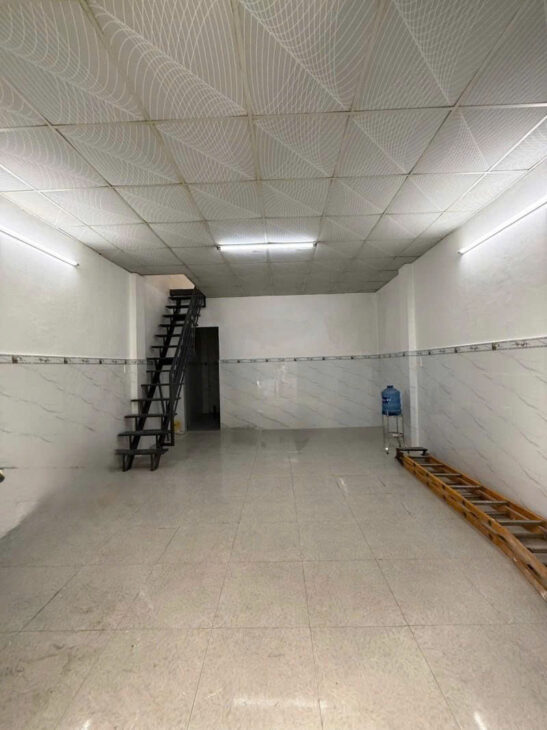 Nhà đẹp ngay Lý Thường Kiệt Q,10-Giá hơn 6 tỷ-hẻm thông nhiều đường-tiện ích xung quanh