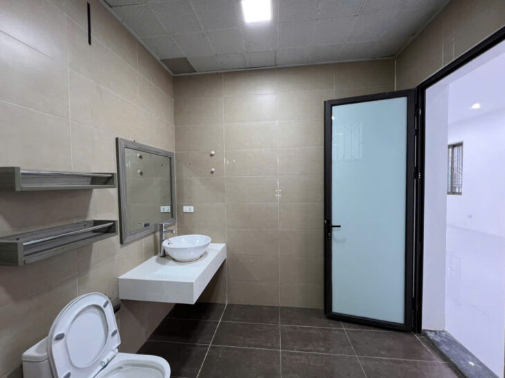 Cho thuê biệt thự 3 tầng khu Mộ Lao, 120m²/sàn, kinh doanh hoặc làm văn phòng đều đẹp