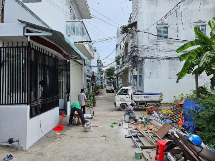 20. Nhà cho thuê 2 mặt tiền 1PN lộ Ô tô thoáng mát