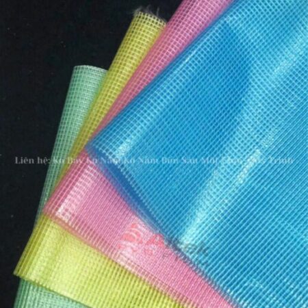 Màng nhựa pvc giá rẻ dạng cuộn, lưới nhỏ nhiều màu