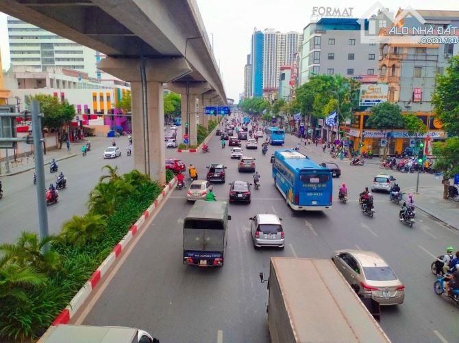 Độc quyền cho thuê nhà mặt phố Quang Trung, 3 tầng x MT 4m, giá chỉ 15 triệu