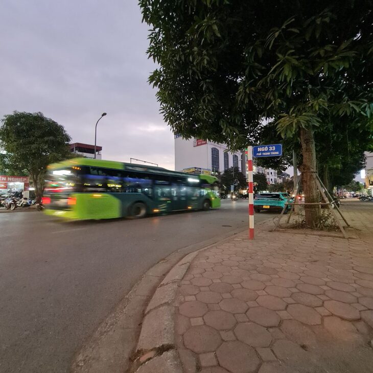 Đất đầu tư trung tâm Gia Lâm. Phố kinh doanh gần Học viện. 66m2.