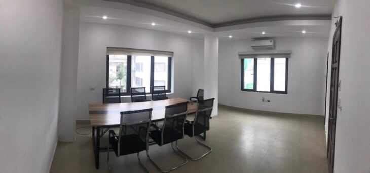 Cho thuê nhà mặt phố Vương Thừa Vũ, 4 tầng × 70m² × mặt tiền 6m, nhận nhà ngay, chủ thiện chí.