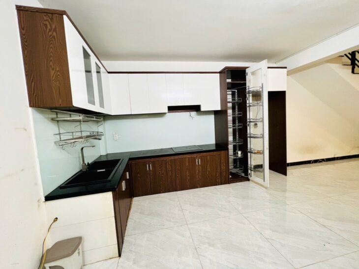 BÁN NHÀ 2 LẦU – HẺM XE MÁY HỒ TÙNG MẬU KDC BÌNH ĐƯỜNG 2 CÁCH PHƯỜNG LINH TÂY THỦ ĐỨC MỘT CON ĐƯỜNG.