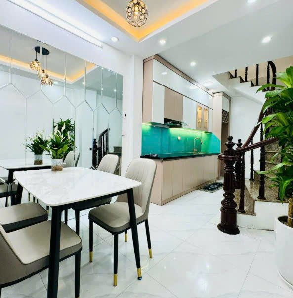 BÁN GẤP NHÀ HUỲNH TẤN PHÁT – 3 TẦNG – 49,5M2 – TẶNG FULL NỘI THẤT – 4TỶ5