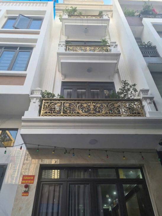 Nhà Thiên Lôi, 58m 4 tầng, độc lập gốc dân, ngõ ô.tô Giá 5.55 tỉ gần Hoàng Huy