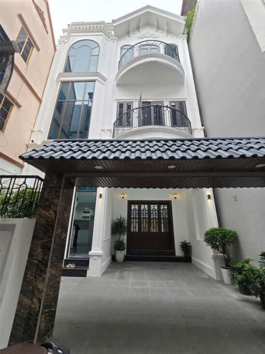 Chính chủ bán căn nhà 4 Tầng tại PHÚ THƯỢNG – TÂY HỒ, 82 m2 , mặt tiền 7.6 m. ô tô vào tận nhà. GIÁ