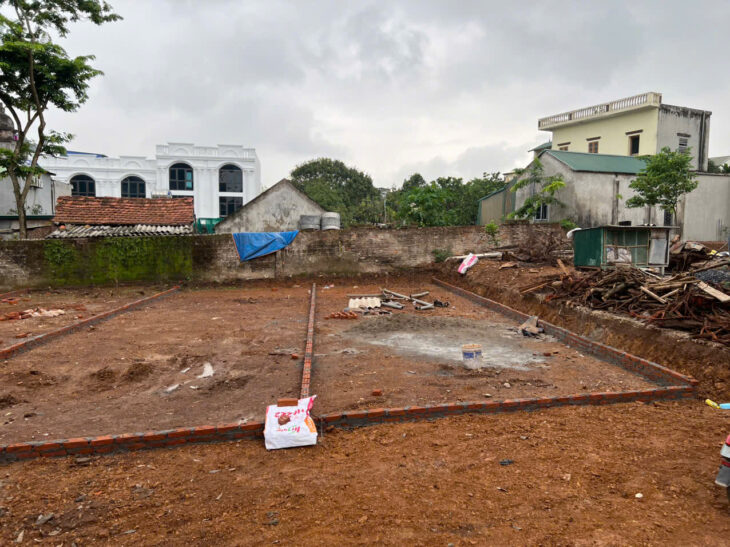 CC e cần bán gấp mảnh đất 80m full thổ cư tại xóm quyết thắng phụng châu chương mỹ giá 2,6 tỷ