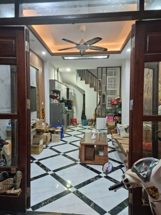 SIÊU PHẨM TÂY HỒ – TẶNG FULL NT – 15M RA MẶT PHỐ – HÀNG XÓM CIPUTRA – DT30M2X5T – GIÁ 6.6 TỶ