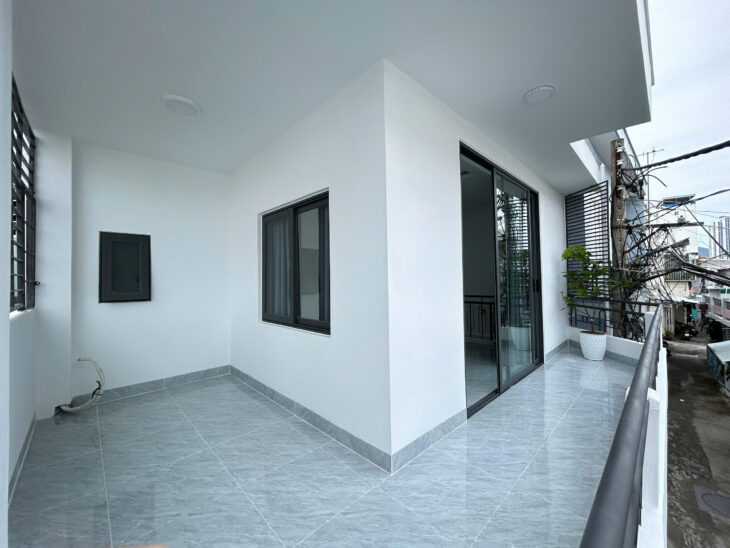 Bán nhà 2 tầng Lý Phục Man, vĩnh phước, Nha Trang Vị trí: Cách đường chính 2/4 100m. Đi bộ tắm