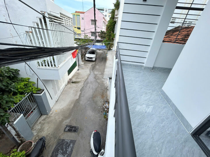 Bán nhà 2 tầng Lý Phục Man, vĩnh phước, Nha Trang Vị trí: Cách đường chính 2/4 100m. Đi bộ tắm