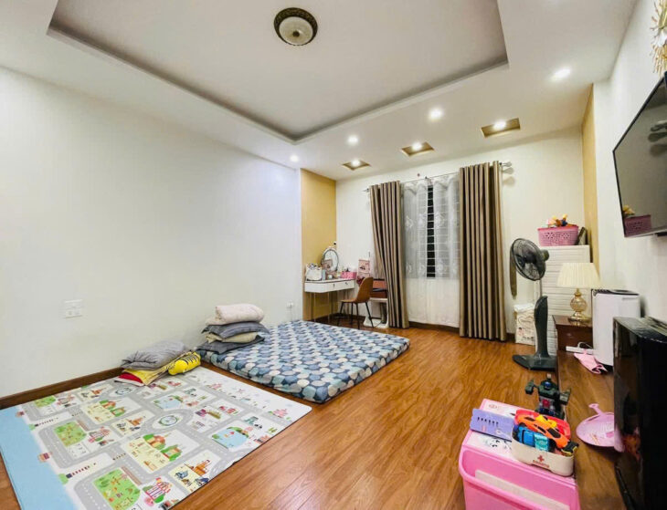 GIA ĐÌNH CẦN BÁN 98M2, 5 TẦNG, GIÁ 20 TỶ. HOÀNG VĂN THÁI, THANH XUÂN