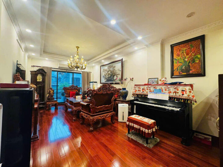 HÍNH CHỦ CẦN BÁN GẤP BIỆT THỰ PHỐ HỒNG TIẾN – LONG BIÊN – CÁCH VÀI NHÀ RA MẶT PHỐ – NGÕ Ô TÔ THÔNG