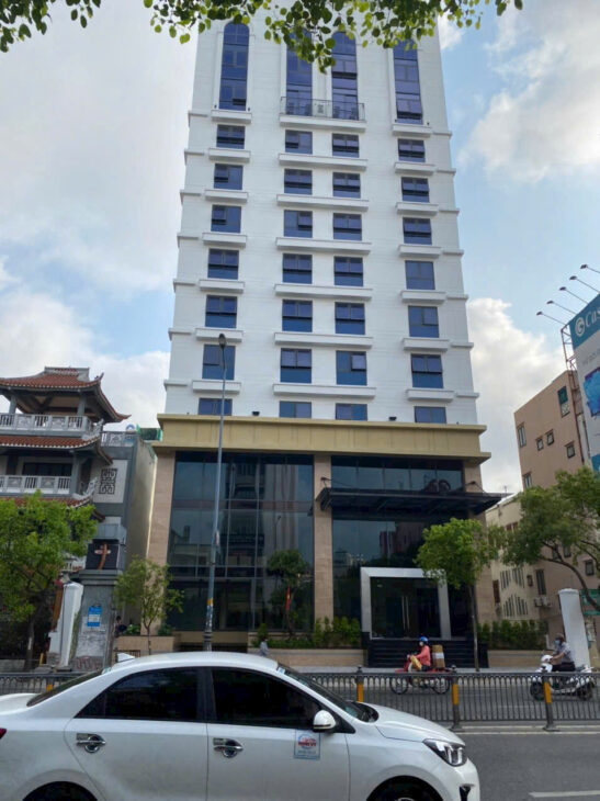 Bán toà building 5000m2 sàn hầm 9 tầng số 11bis Nguyễn Gia Thiều – HDT 4,8%/năm – 27x40m