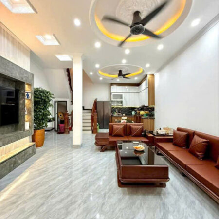 12. Dòng tiền ổn định 40tr/ tháng, Tô Vĩnh Diện, Thanh Xuân. 43m2, 5 tầng, giá 13,5 tỷ. Ô tô tránh