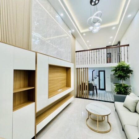 BÁN NHÀ -TÔN ĐỨC THẮNG,FULL NỘI THẤT -4 TẦNG-DT30M2-GIÁ CHỈ 6.1TỶ