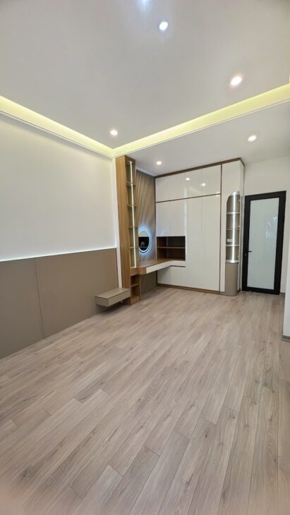 BÁN NHÀ -TÔN ĐỨC THẮNG,FULL NỘI THẤT -4 TẦNG-DT30M2-GIÁ CHỈ 6.1TỶ