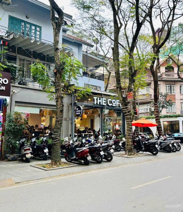 Cho thuê cửa hàng, nhà – 80m2, 12 triệu, 60m2, 7 triệu. Cả nhà 4T 25 tr – mặt phố Văn Cao, Hoàng H