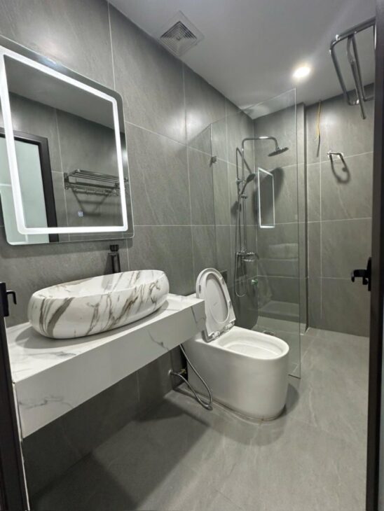 PHỐ TÂY SƠN-ĐỐNG ĐA, 6 TẦNG THANG MÁY-DT 38M2-MT4M-GIÁ CHỈ 13.5 TỶ