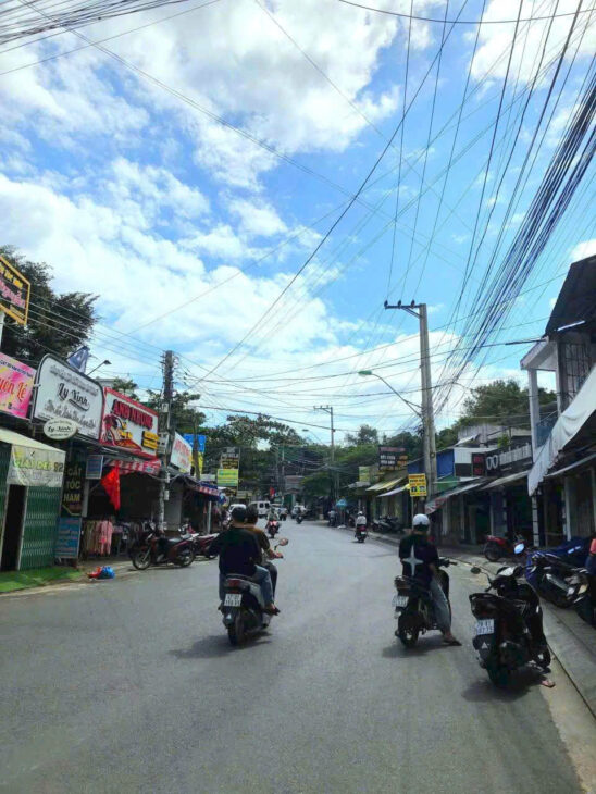 Bán đất tặng nhà 3 tầng mặt tiền đường Nguyễn Đình Chiểu, Vĩnh Phước, Nha Trang. Diện tích: