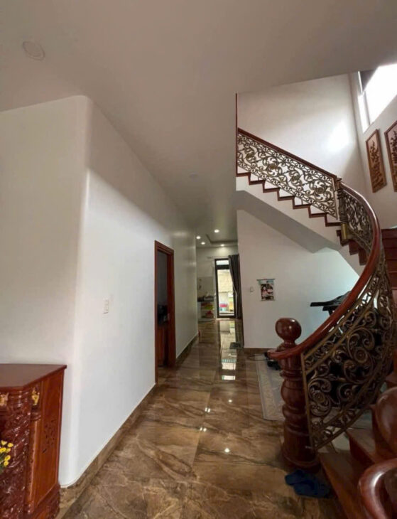 BÁN VILLA – BIỆT THỰ SÂN VƯỜN ĐƯỜNG YERSIN PHƯỜNG 9 TP ĐÀ LẠT