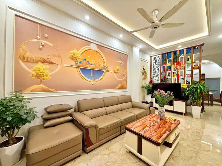 Trung tâm Thanh Xuân, sát Ngã Tư Sở – Nguyễn Trãi- Trường Chinh. Dt 45m2, 5 tầng, giá chưa đến 14