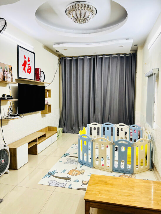 Bán nhà trung tâm Bồ Đề 5 tầng 5.3 tỷ