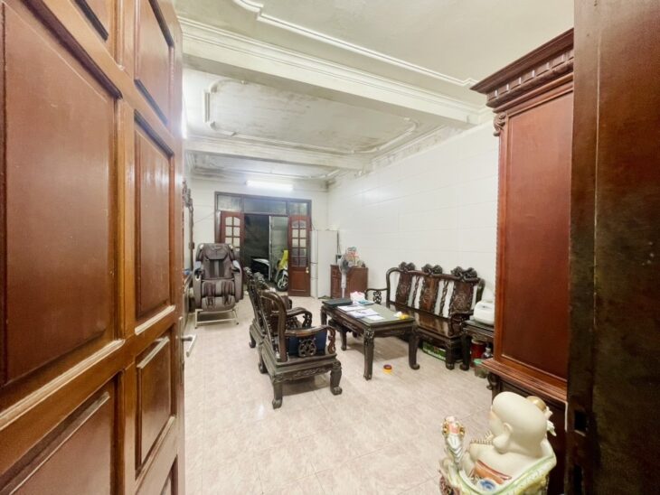 NHÀ 3 TẦNG 2 MẶT NGÕ- HÀO NAM-Ô TÔ QUA,LÔ GÓC -55M2-GIÁ CHỈ 12,8 TỶ