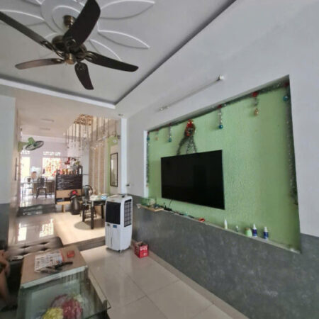 Cần bán căn nhà 3 tầng mới ngay trung tâm bàn cờ Nha Trang, phường Tân Lập. Vị trí Mặt tiền đường