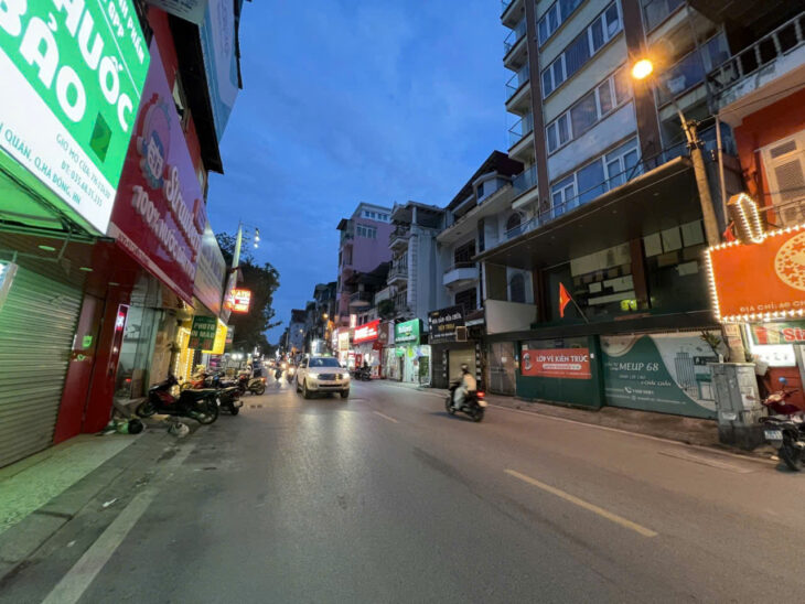 BÁN NHÀ MẶT PHỐ CHIẾN THẮNG- VĂN QUÁN – HÀ ĐÔNG, 70 M2, MẶT TIỀN 5M, GIÁ 25 TỶ.