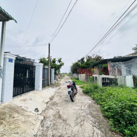 Bán 13m x 37m đất thổ cư Tân Tiến, thị xã LaGi giá rẻ chỉ 107tr/m ngang