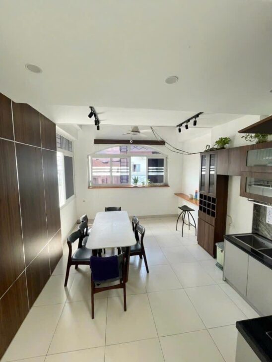 Siêu phẩm HXH ngang 5.1m, 3 tầng kiên cố ở ngay, DT 68m2 chỉ 8.9 tỷ, Ba Vân