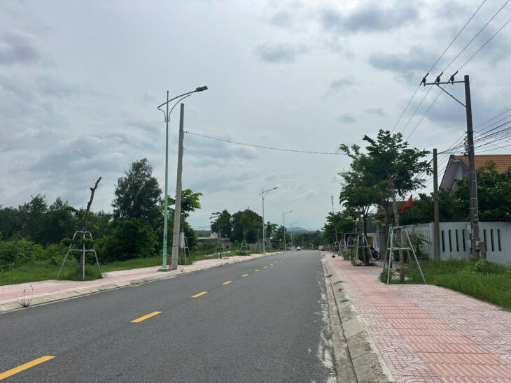 Bán 10m x 34m mặt tiền Nguyễn Thượng Hiền, LaGi giá rẻ sổ riêng