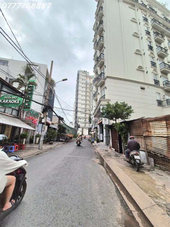 Bán MT Phú Nhuận cách Phan Đăng Lưu 200m vị trí xây tòa nhà