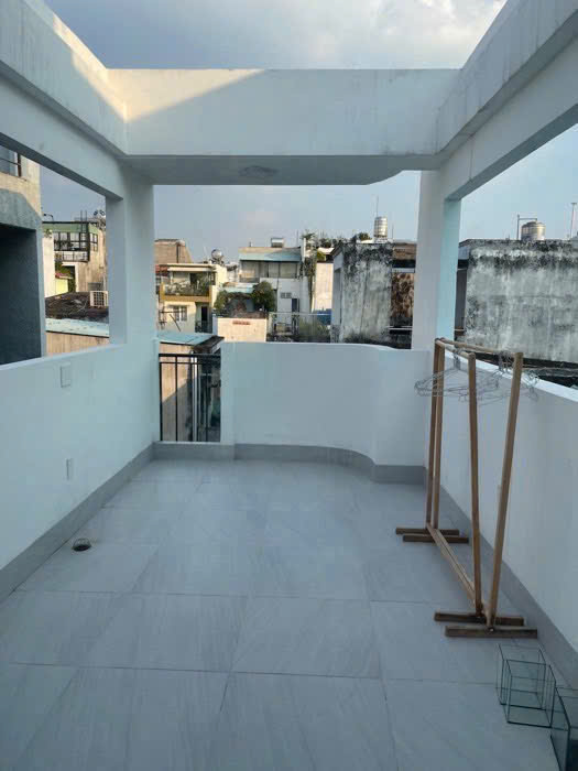 Nhà mới lô góc Phường 7 Phú Nhuận, 33m² x 3 tầng, hẻm thông 3 gác, giá 4.6 tỷ TL