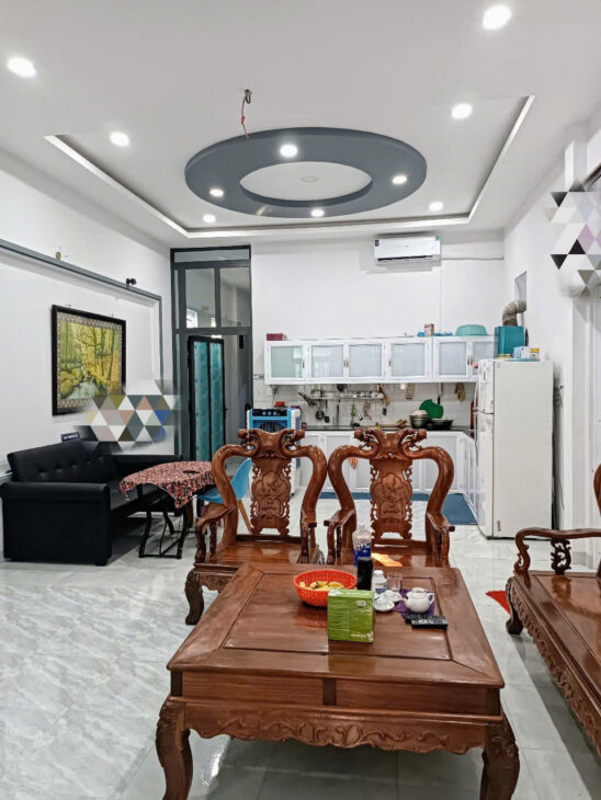 BÁN NHÀ HẺM Ô TÔ THÔNG CÁCH VÕ NGUYÊN GIÁP 20m