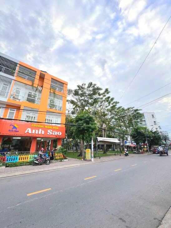 🚀🚀 BÁN CĂN GỐC KỀ CÔNG VIÊN SIÊU HIẾM – KHU TÊN LỬA – 4 TẦNG MỚI ĐẸP – 8×20 – 160m² – ĐƯỜNG NHỰA