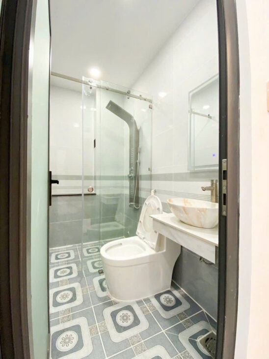 GIẢM MẠNH ——- có thang máy 450kg ✨ NHỈNH 8 TỶ XÍU XIU