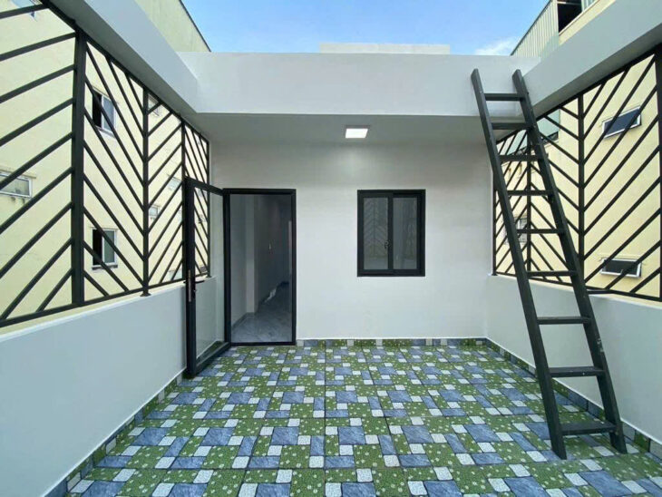 🌟 NHÀ MỚI ĐẸP LUNG LINH – 5 TẦNG KIÊN CỐ – THANG MÁY XỊN SÒ – NGAY HƯƠNG LỘ 2 – NGÃ TƯ BỐN XÃ