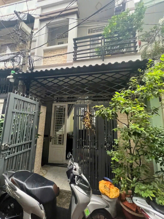 NGAY LÊ VĂN QUỚI – SÁT MẶT TIỀN – GIÁP TÂN PHÚ – 3 TẦNG KIÊN CỐ – 40M2 – GIÁ 5,8 Tỷ