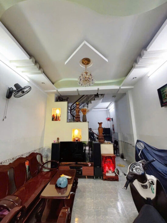 NGAY LÊ VĂN QUỚI – SÁT MẶT TIỀN – GIÁP TÂN PHÚ – 3 TẦNG KIÊN CỐ – 40M2 – GIÁ 5,8 Tỷ