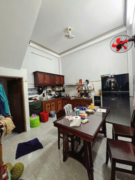 NGAY LÊ VĂN QUỚI – SÁT MẶT TIỀN – GIÁP TÂN PHÚ – 3 TẦNG KIÊN CỐ – 40M2 – GIÁ 5,8 Tỷ