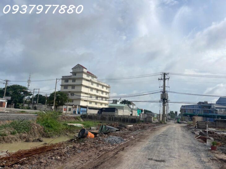 CHÍNH CHỦ GỬI BÁN GẤP LÔ ĐẤT MẶT TIỀN KÊNH TIÊU – XUÂN THỚI ĐÔNG, HÓC MÔN – DIỆN TÍCH KHỦNG 1.238M²