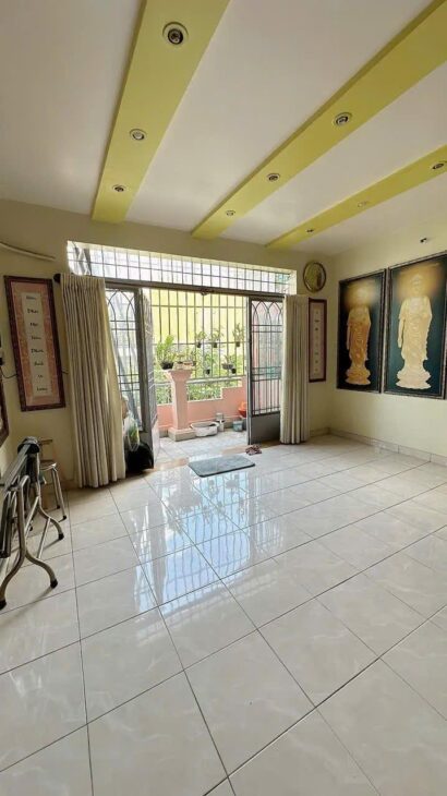Bán nhà mặt phố Ca Văn Thỉnh, Tân Bình, 60m2, 18 tỷ, 4 tầng, 5PN