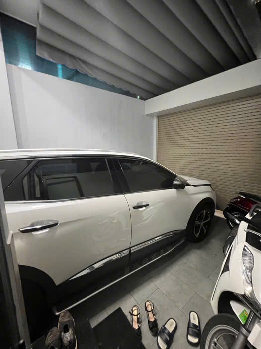 OTO NGỦ TRONG NHÀ, GIÁP BÌNH THẠNH- GIÁP PHẠM VĂN ĐỒNG- KHU DÂN CƯ SẦM UẤT